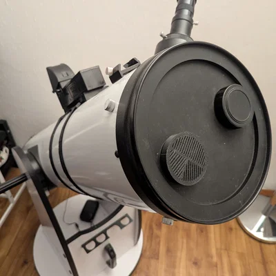 Mặt nạ lấy nét Bahtinov cho Sky-Watcher 200P (Loại nhỏ)