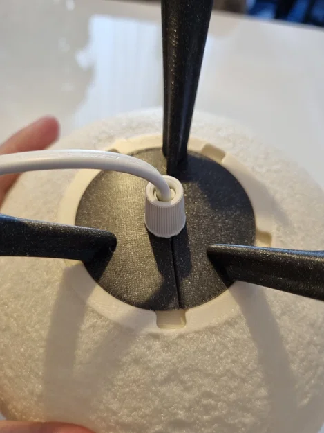 Giá đỡ đèn Moon Lamp từ linh kiện đèn Ikea Svallet - Image 3