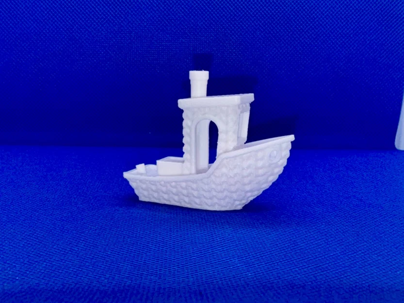 Mô hình Benchy kiểu đan len (Knitted Benchy) - Image 4