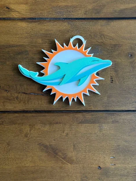 Vòng cổ kiêm mặt dây chuyền Miami Dolphins cực chất - Image 1