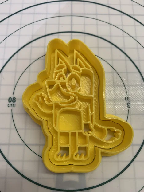 Khuôn cắt bánh quy Bluey - Image 2