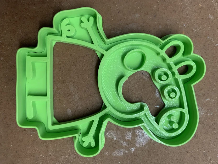 Khuôn cắt bánh quy hình Peppa Pig - Image 2