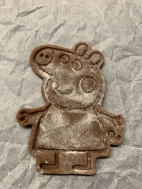 Khuôn cắt bánh quy hình Peppa Pig - Image 3