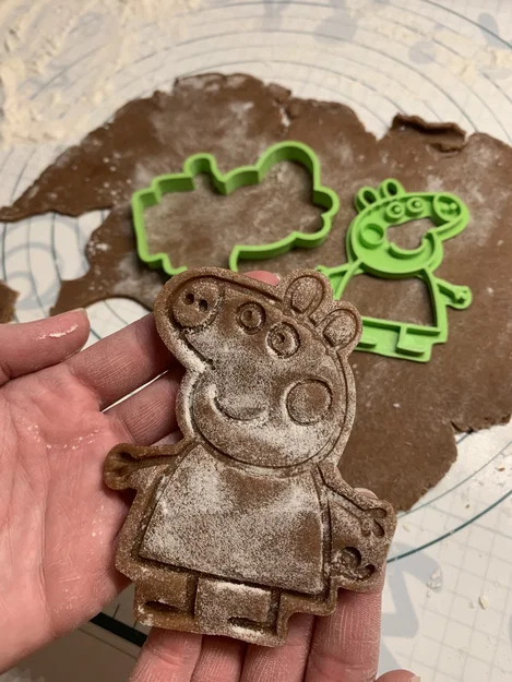 Khuôn cắt bánh quy hình Peppa Pig - Image 5