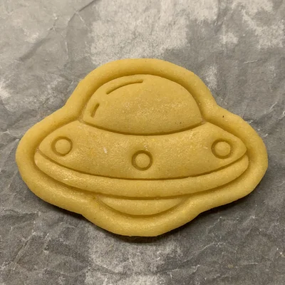 Khuôn cắt bánh quy hình UFO