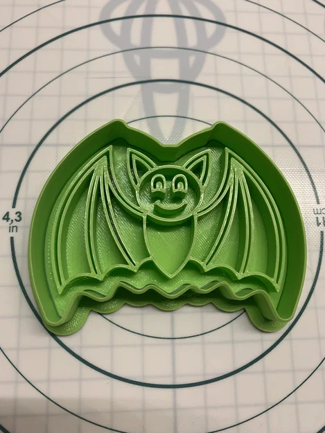 Khuôn cắt bánh quy hình con dơi - Image 2