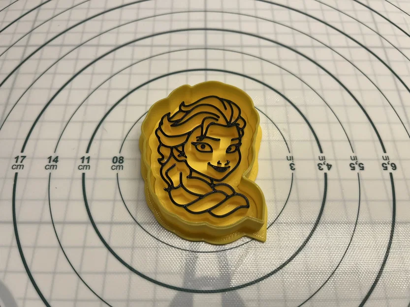 Khuôn cắt bánh quy Elsa - Image 1