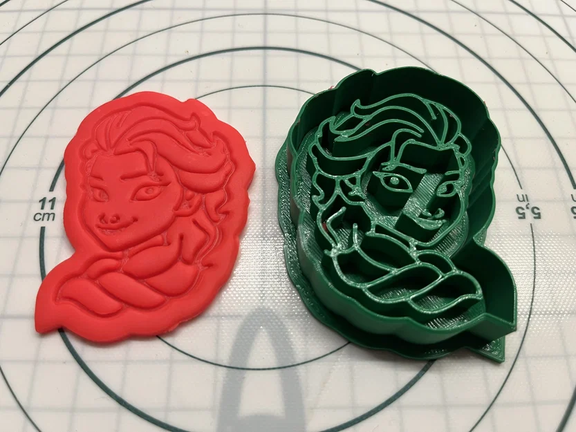 Khuôn cắt bánh quy Elsa - Image 4