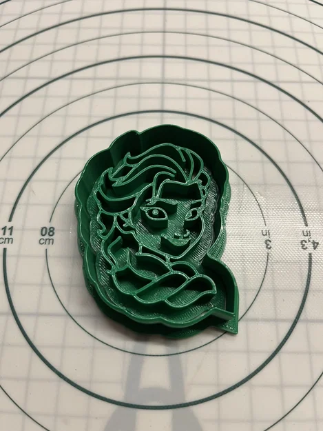 Khuôn cắt bánh quy Elsa - Image 6