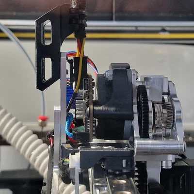 Ngàm gắn EBB36 cho VZBOT VZ235 VZ330 - Kèm ống dẫn gió New Beacon