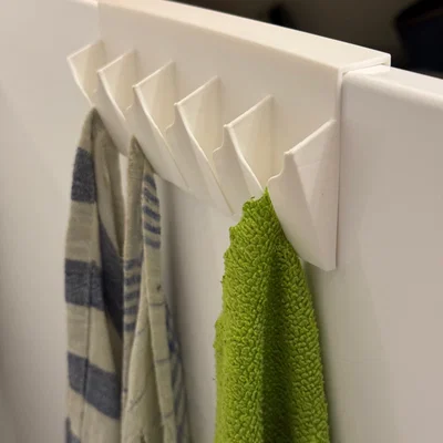 Móc treo khăn cho cửa tủ bếp Ikea (Overhang 70 độ, không cần support)