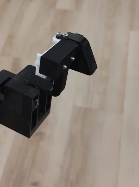 Qidi Q1 Pro: Bộ làm sạch đầu phun (nozzle cleaner) cải tiến, chắc chắn hơn - Image 2