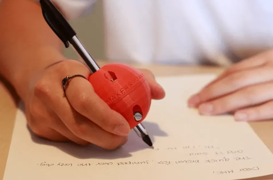 Pen Ball - Dụng cụ hỗ trợ cầm bút in 3D - Image 1