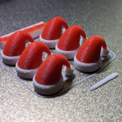 Mũ Ông Già Noel Mini (dễ dàng thay đổi sợi nhựa!)