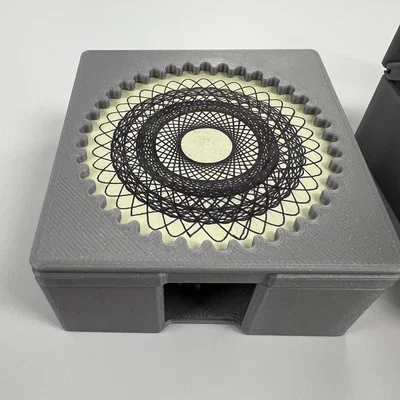 Dụng cụ vẽ hình Spirograph cho giấy ghi chú (Sticky Note)