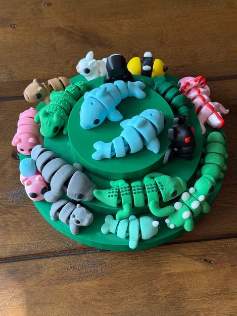 Kệ trưng bày 3 tầng cho đồ chơi Flexi và mô hình cử động khớp - Image 3