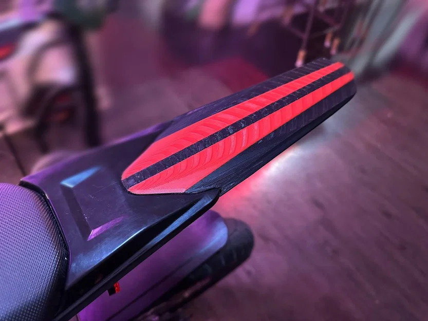 Bộ phận nối đuôi chắn bùn Talaria X3 - Image 1