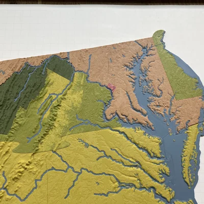 Bản đồ địa hình Maryland, USA (MD) cùng sông ngòi in 3D