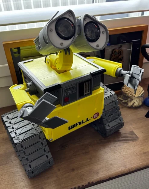 Mô hình Wall-E 3D (Đang hoàn thiện) - Image 4