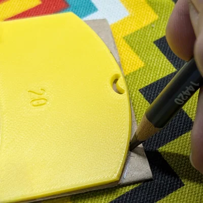 Khuôn làm hộp quà từ lõi giấy vệ sinh bỏ đi