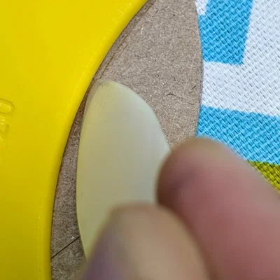 Khuôn làm hộp quà từ lõi giấy vệ sinh bỏ đi