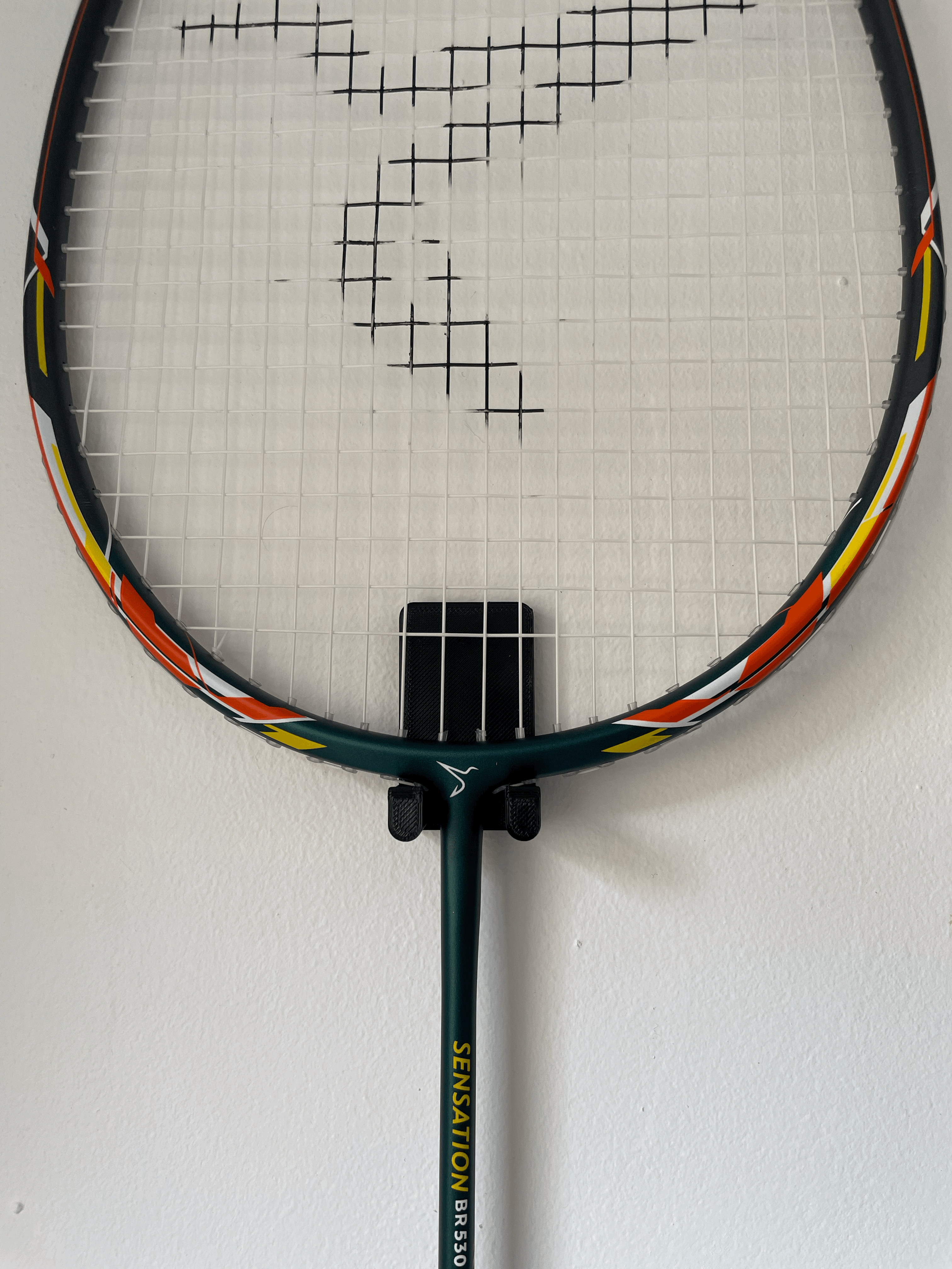 Giá treo vợt cầu lông / Badminton racket holder - Image 1