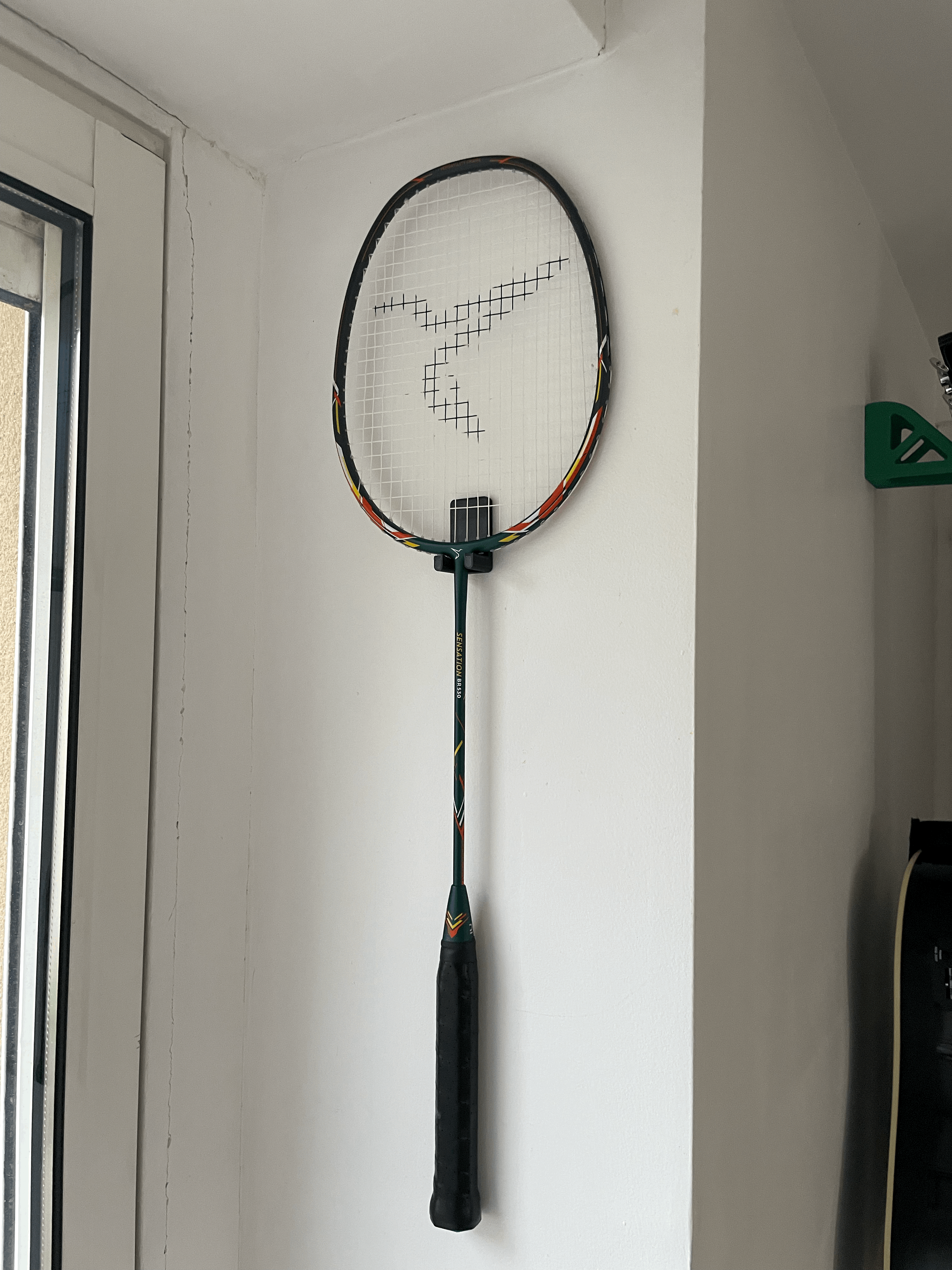 Giá treo vợt cầu lông / Badminton racket holder - Image 5