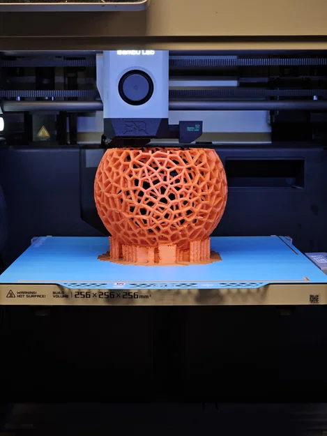 Quả bóng Airless họa tiết Voronoi (bền chắc) 120mm - Image 2