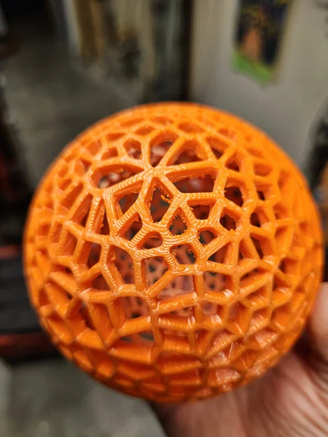 Quả bóng Airless họa tiết Voronoi (bền chắc) 120mm - Image 3