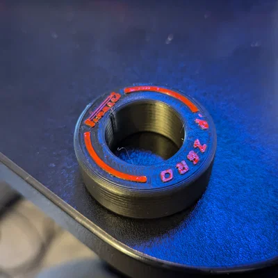 Móc khóa / Vật trang trí bánh xe F1