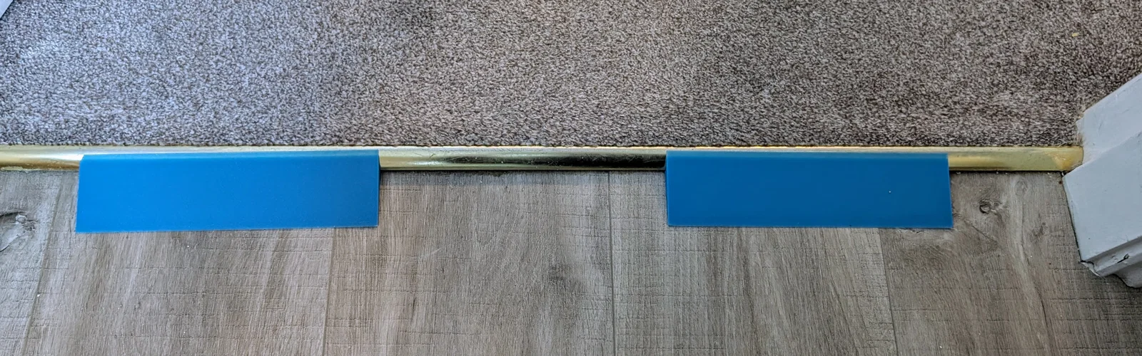 Dốc cho xe lăn / xe tập đi vượt ngưỡng cửa (có thể tùy chỉnh thông số) - Image 2