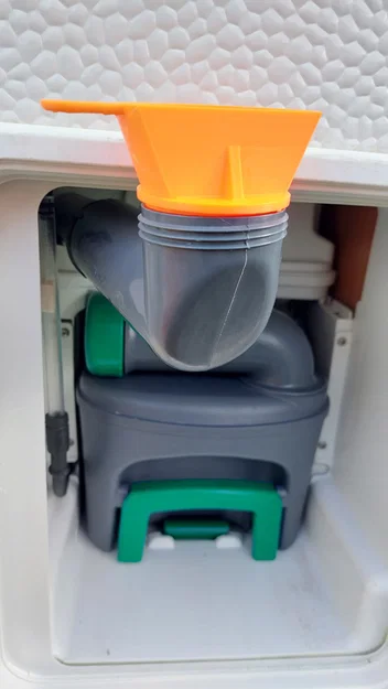 Phễu hỗ trợ đổ nước cho bồn cầu Thetford C500 - Image 2