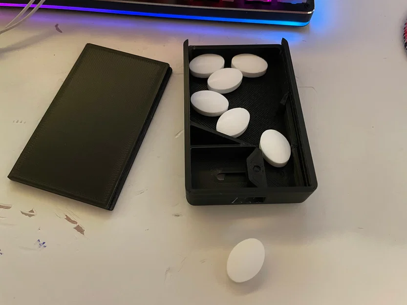 Hộp đựng kẹo bạc hà, thuốc mini bỏ túi (Mint Dispenser) - Image 3