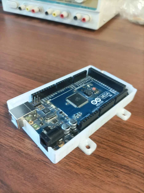 Hộp đựng Arduino Mega có tai treo tường tiện lợi (In 3D) - Image 2