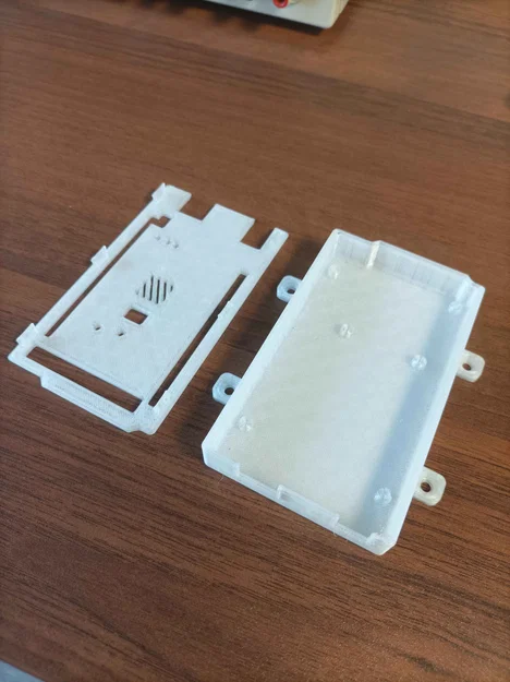 Hộp đựng Arduino Mega có tai treo tường tiện lợi (In 3D) - Image 3