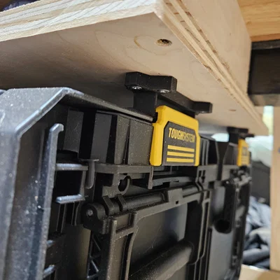 Ngàm treo DeWALT Toughsystem 2.0 dưới bàn làm việc