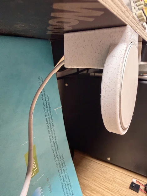 Giá đỡ Choetech MagSafe gắn cạnh bàn - Image 2