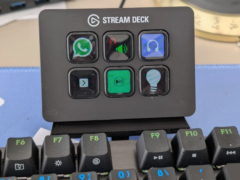 Giá đỡ Stream Deck Mini cho bàn phím Logitech G512 - Image 1