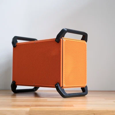 BeamCase - Tay cầm góc cạnh tích hợp tùy chọn ray NATO