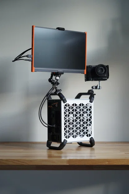 BeamCase - Tay cầm góc cạnh tích hợp tùy chọn ray NATO - Image 2