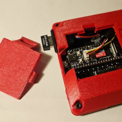 Tấm ốp lưng PicoCalc tích hợp cổng USB và khe mở rộng phía sau