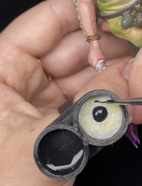 Tactical Thumb Palette (TTP) - Bảng pha màu đeo ngón cái tiện lợi - Image 1