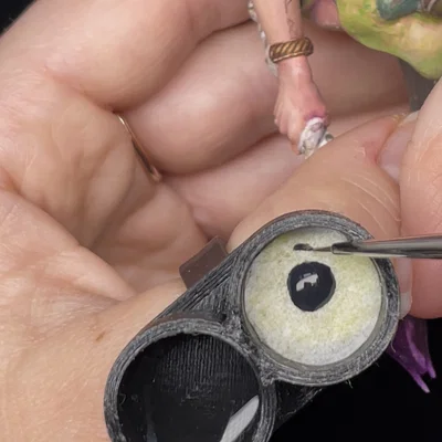 Tactical Thumb Palette (TTP) - Bảng pha màu đeo ngón cái tiện lợi