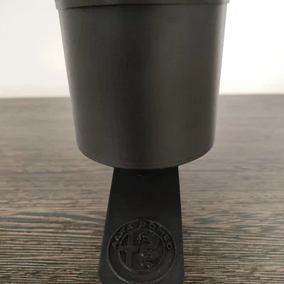 Đế giữ ly cho xe Alfa Romeo 156