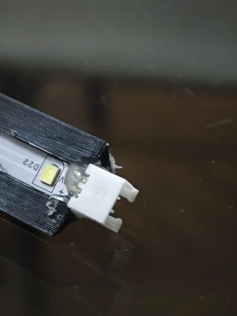 Giá đỡ đèn LED cho Flashforge Adventurer 5 M (AD5M) – Lắp nhanh, có nam châm - Image 3