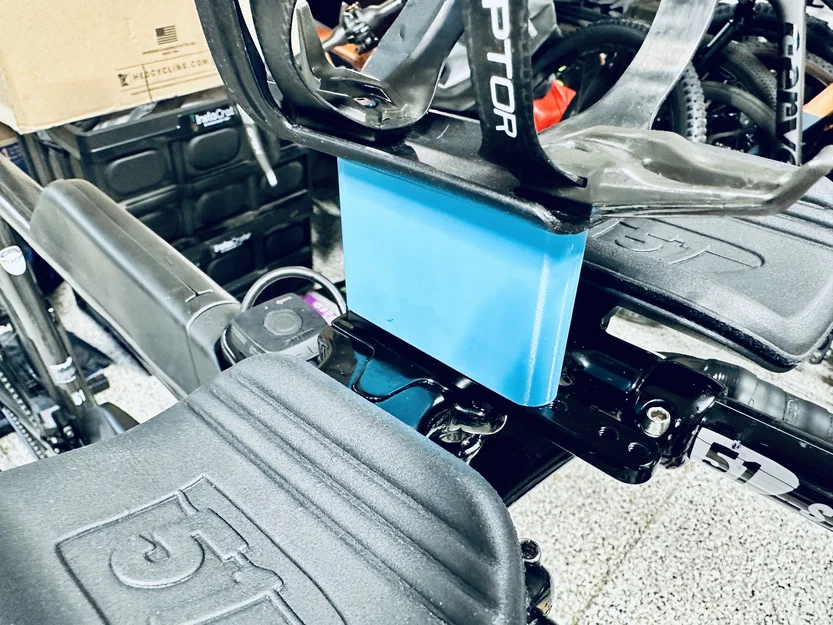 Cục đệm gắn bình nước BTA cho xe đạp tính giờ (TT) và Triathlon - Image 2