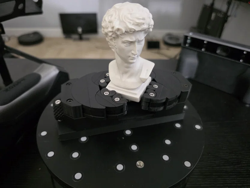 Fractal Vise cho bàn xoay Revopoint Dual Axis - Image 3