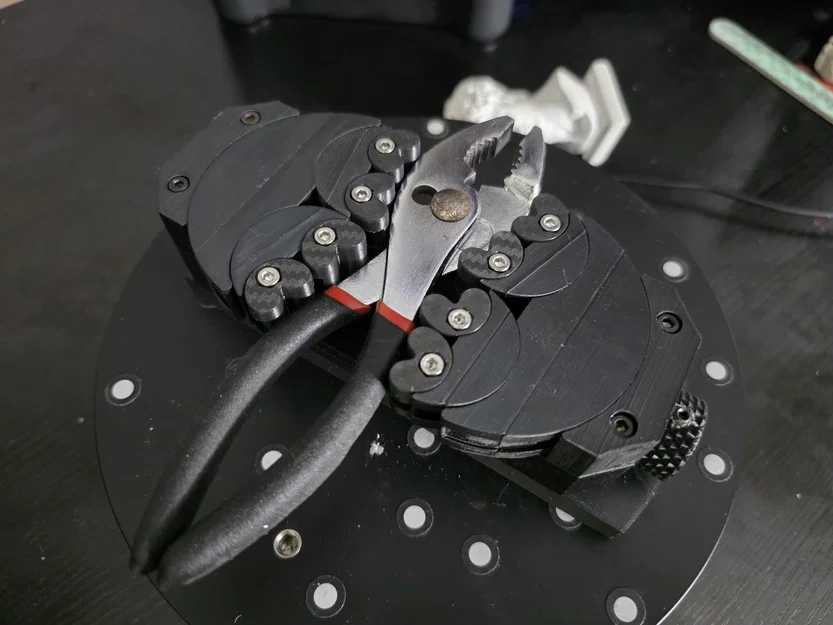 Fractal Vise cho bàn xoay Revopoint Dual Axis - Image 4