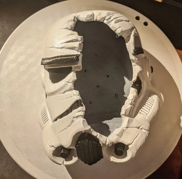 Chậu cây trang trí hình mũ Deathtrooper Star Wars in 3D độc đáo - Image 3