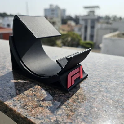 Giá đỡ điện thoại điều chỉnh theo phong cách F1